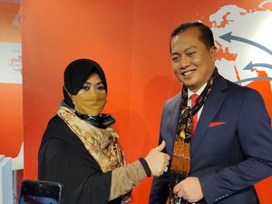 Dubes RI untuk Turki Dapat Cenderamata Syal Batik Khas Parepare