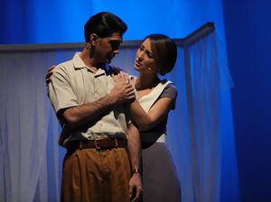 Julie Estelle Debut Main Teater, Jadi Pujaan Hati Sutan Sjahrir