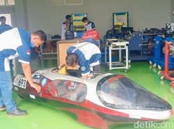 Mahasiswa di Madiun Buktikan Alkohol Bisa Jadi Bahan Bakar Kendaraan