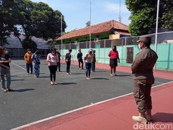 Mbak-mbak LC di Pati Dijemur Pagi Gegara Nekat Beroperasi