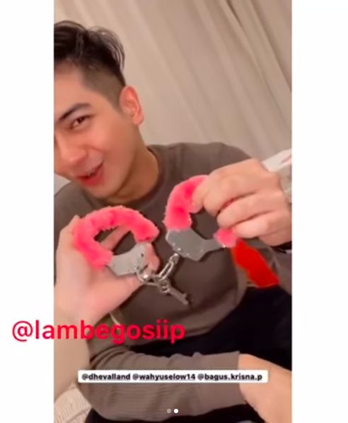 Ria Ricis dan Teuku Ryan