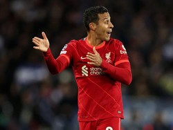 Cara Klopp Lindungi Thiago Alcantara