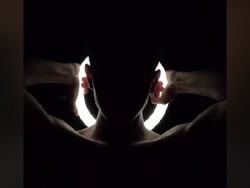 Ramai Ring Light Challenge di TikTok, Ini Tips Pilih Lampunya