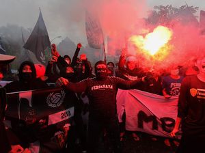 Unjuk Rasa Suporter Persebaya, Tuntut Revolusi Sepakbola Indonesia