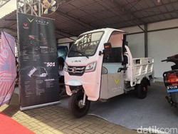 Motor Listrik Roda Tiga Ini Siap Dibawa Cari Rezeki Tanpa Emisi