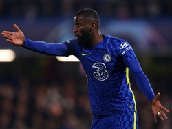 Real Madrid Saingi MU, Juga Serius Incar Antonio Ruediger