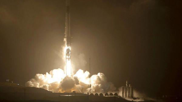Bak Film Armageddon, NASA Luncurkan Roket Penghancur Asteroid