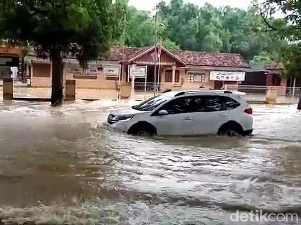 Banjir di Pati Meluas Jadi 6 Kecamatan, Kini Melanda Jakenan