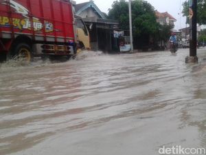 Ini Pertigaan Jalan di Tuban yang Jadi Langganan Banjir, Waspada Kawan!
