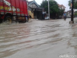 Ini Pertigaan Jalan di Tuban yang Jadi Langganan Banjir, Waspada Kawan!