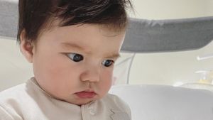 8 Foto Baby Jerome, Anak Sheila Marcia, Paras & Tingkah Lucunya Curi Atensi