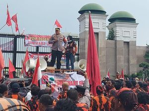 Momen Massa PP Hening Saat Kapolres Jakpus Murka Gegara Polisi Dikeroyok Momen Massa PP Hening Saat Kapolres Jakpus Murka Gegara Polisi Dikeroyok