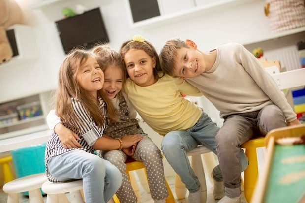 Karakter baby R yang berzodiak Sagitarius