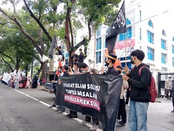 Mahasiswa di Medan Demo Dukung Khilafah, Tuding Permendikbud PPKS Thogut