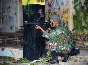 Marinir Gelar Latihan Perang Kota di Karawang