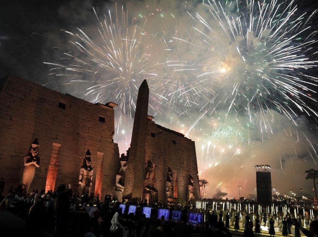 Spektakuler! Mesir Hidupkan Kembali Parade Sphinx Berusia 3.000 Tahun