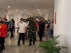 Moeldoko Tinjau Pelaku Perjalanan Luar Negeri di Wisma Atlet