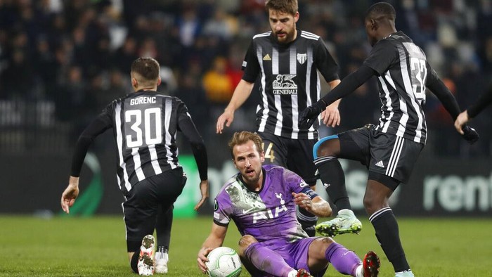 Tottenhams Harry Kane, center, reacts during the Europa Conference League match between Mura and Tottenham Hotspur in Maribor, Slovenia, Thursday, Nov. 25, 2021. (AP Photo)