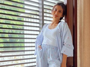 Di Sinetron Jadi Nenek, Para Artis Ini Gaya Aslinya Bak ABG Di Sinetron Jadi Nenek, Para Artis Ini Gaya Aslinya Bak ABG