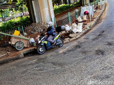 Pelan-pelan Gaes, Jalan Putaran Balik Lebak Bulus Berlubang