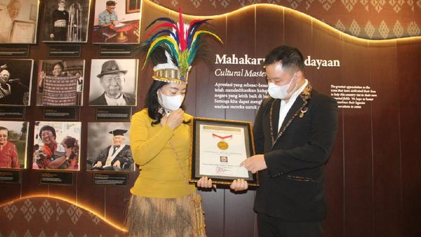 Pengusaha Sagu Kekinian Ini Kantongi Dua Rekor MURI