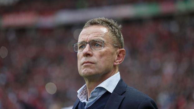 Leipzig's German headcoach Ralf Rangnick attends the German Cup (DFB Pokal) Final football match RB Leipzig v FC Bayern Munich at the Olympic Stadium in Berlin on May 25, 2019. (Photo by Odd ANDERSEN / AFP) / DFB REGULATIONS PROHIBIT ANY USE OF PHOTOGRAPHS AS IMAGE SEQUENCES AND QUASI-VIDEO.