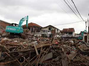 14 Rumah di Lahan KAI Dibongkar, 12 Masih Terganjal