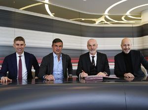 AC Milan Resmi Perpanjang Kontrak Stefano Pioli