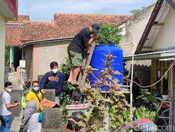Waspada DBD, Warga Ciamis Gotong Royong Berantas Sarang Nyamuk