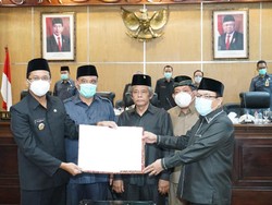 APBD Sidoarjo Rp 5,4 T Disahkan, Gus Muhdlor: Fokus Infrastruktur