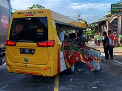 Kesaksian Warga Saat Mobil Rombongan Santri Ditabrak Truk Tewaskan 4 Orang