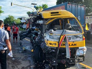 Polisi Buru Truk yang Tabrak Mobil Rombongan Santri dan Tewaskan 4 Orang