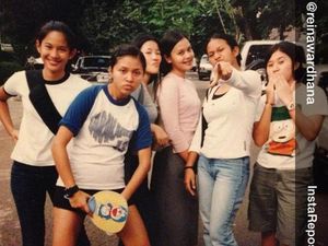 7 Potret Jadul Dian Sastrowardoyo saat Masih SMA, Wajahnya Bikin Pangling