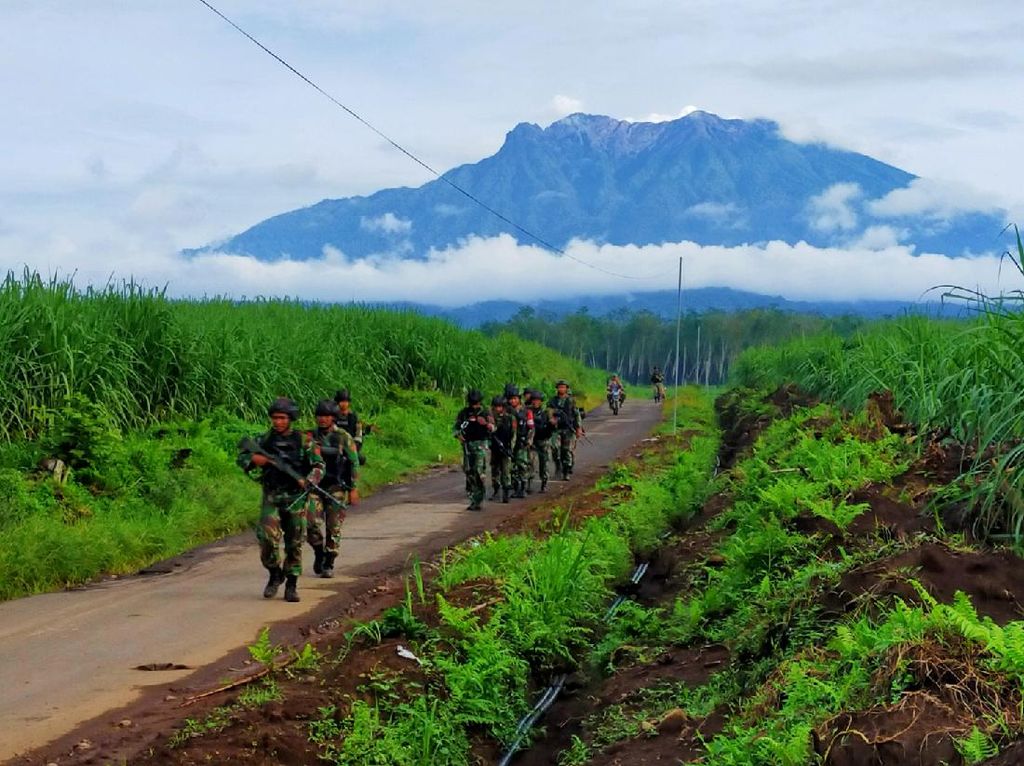 Akan Dikirim ke Papua, 450 Personel Kostrad Digembleng di Banyuwangi