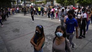 Lagi Banjir Diskon, Warga Venezuela Serbu Toko-Mal