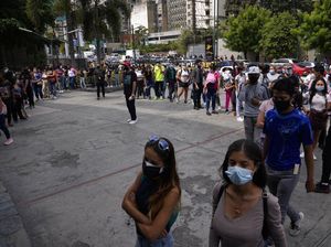 Lagi Banjir Diskon, Warga Venezuela Serbu Toko-Mal