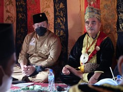 Ketua DPD RI Dapat Gelar Kehormatan dari Kerajaan Jambu Lipo