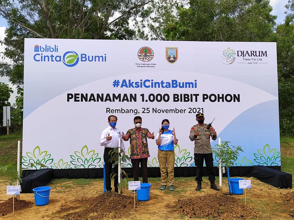Ajak Cintai Bumi, Blibli Tanam 1.000 Bibit Pohon di Kabupaten Rembang