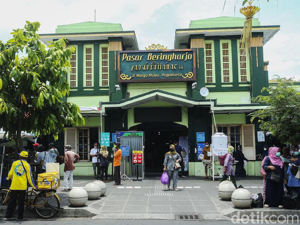 7 Rekomendasi Kuliner Enak dan Legendaris di Pasar Beringharjo Yogyakarta
