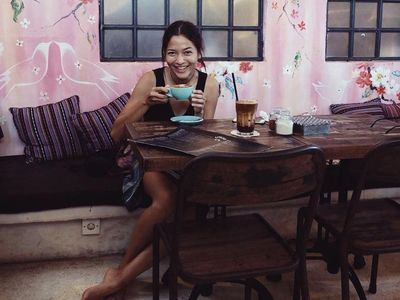 Putri Marino Pemeran Kinan Layangan Putus Ternyata Doyan Ngopi
