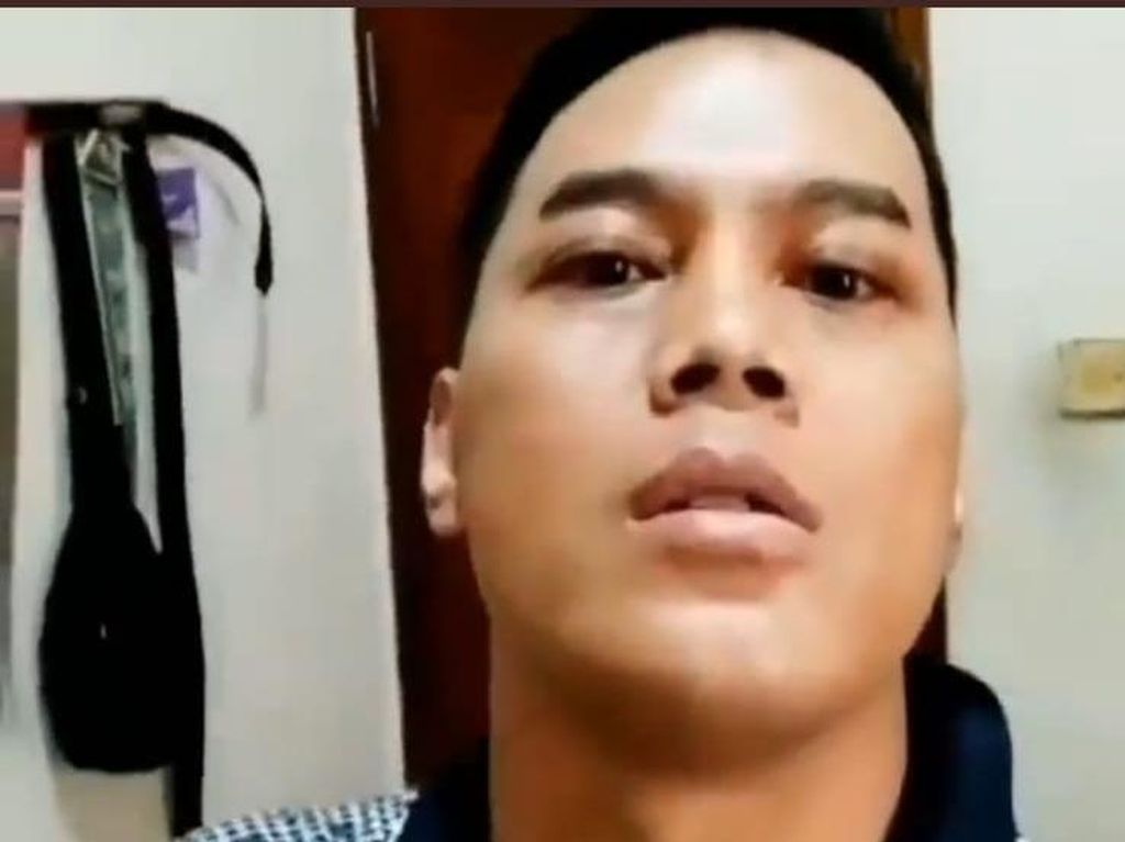 Aksi Pria di Bekasi Tempel Kelamin di Buku Doa Berujung Tersangka Aksi Pria di Bekasi Tempel Kelamin di Buku Doa Berujung Tersangka