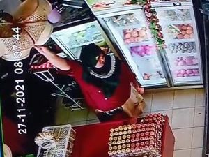 Aksi Kilat Perempuan Curi Tas di Pasar Kebonagung Pasuruan Terekam CCTV