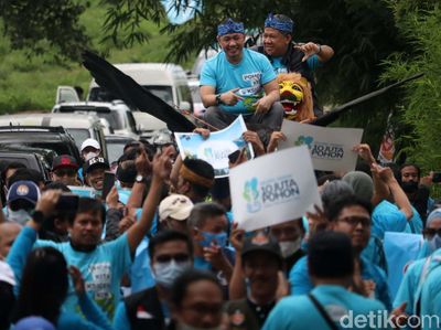 Anis Matta-Fahri Hamzah Diarak Reak Manglayang di Bandung