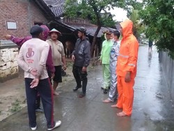 Banjir di Permukiman dan Jalan di Lingkungan Kali Pacal Bojonegoro Surut