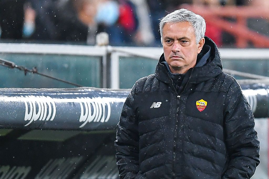 Jose Mourinho Vs Jurnalis, Berapa Volume yang Anda Butuhkan?