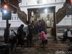 Ganjar: Promo Wisata Religi Bisa Titip ke Habib Syech, Masak Kalah dari Thailand?