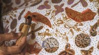 Melihat Pembuatan Batik Khas Kota Depok