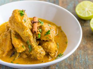 3 Resep Kari Ayam Kuning dan Merah yang Pedas Menyengat Lezat 3 Resep Kari Ayam Kuning dan Merah yang Pedas Menyengat Lezat