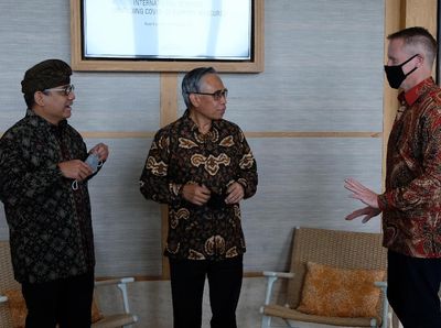 Seminar Internasional HUT ke-10 OJK di Bali