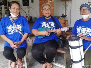 Mengenal Trio Simbok, Emak-emak Pengamen Jalanan-Konser Bareng Didi Kempot